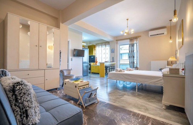 Chic Urban Modern Β 1-Bdrm Apart