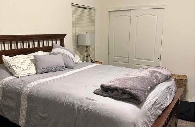3-bedroom house in delightful El Paso TX Peaceful and Relaxing neighborhood.