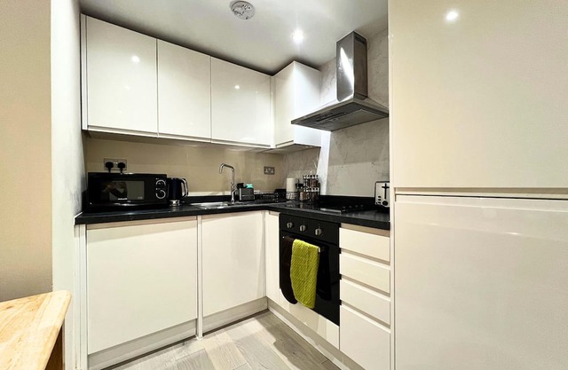 Charming London Apartment with 2 Bedrooms