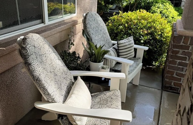 3-bedroom boutique home in Empire Ranch