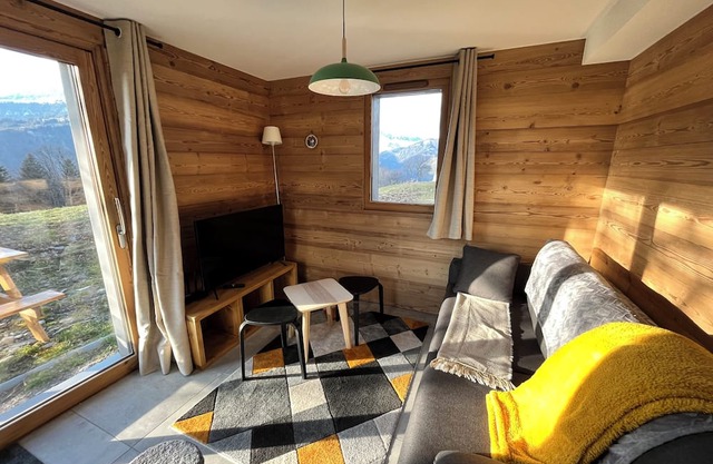 Apartment RDJ, nature, quiet, view Aravis and Mont Charvin, new