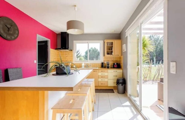 Room 2 between Ocean and Estuary