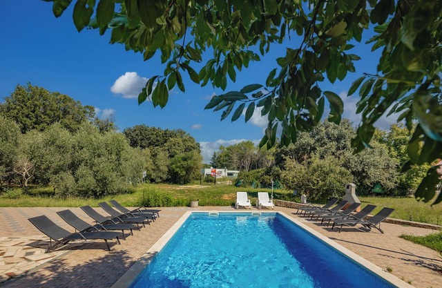 Villa Eucaliptus - Six Bedroom Villa, Sleeps 12