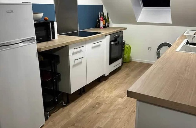 Homerez - Apt in Ruillé, Parking