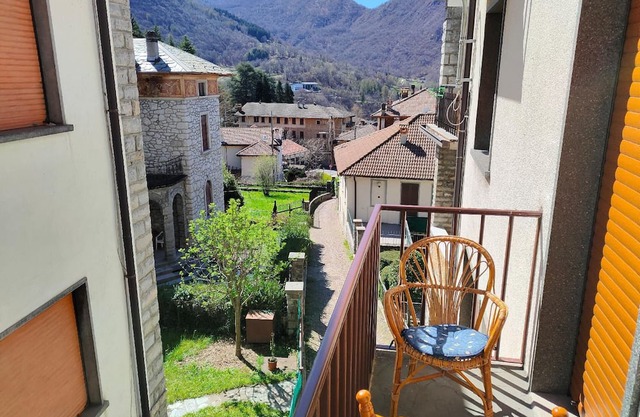 Holiday apartment Esino Lario for 1 - 4 persons with 2 bedrooms - Holiday apartment
