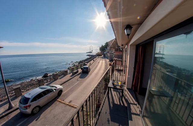 Homerez - Spacious house and sea view - Acireale