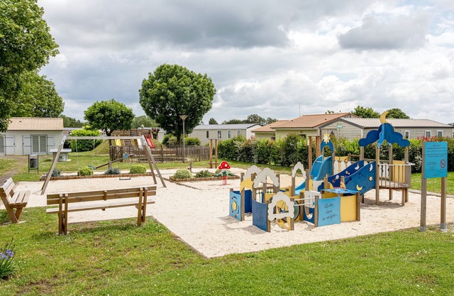 Property In A Holiday Village '8 - Maison T3 Eco' with Shared Pool, Terrace and Shared Garden