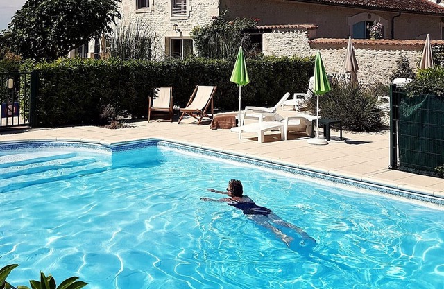 Les Coquelicots, Suite Familiale Avec Accès Piscine