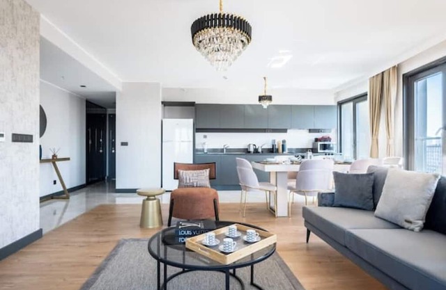 Diana - 3BD Fantastic Central Flat w Parking & Gym