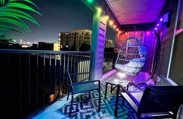 Hot Tub & Pool | Oversized Games | King Beds | Gym