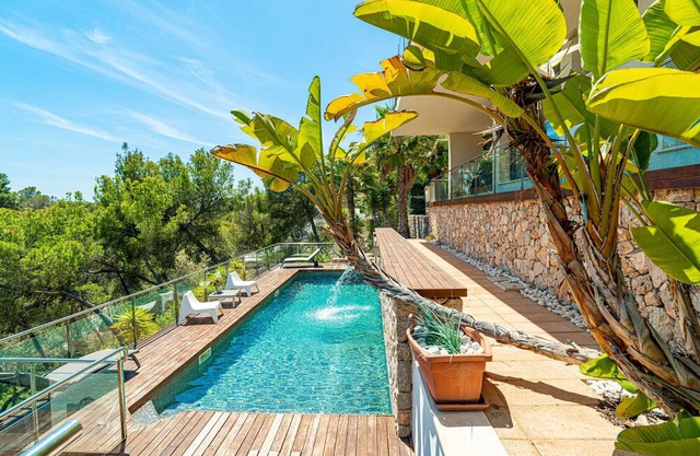 VILLA PORTALS HILLS by PriorityVillas
