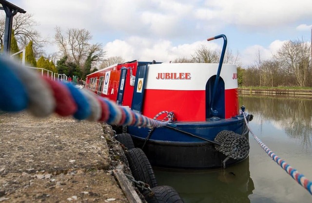 The Jubilee Narrow Boat