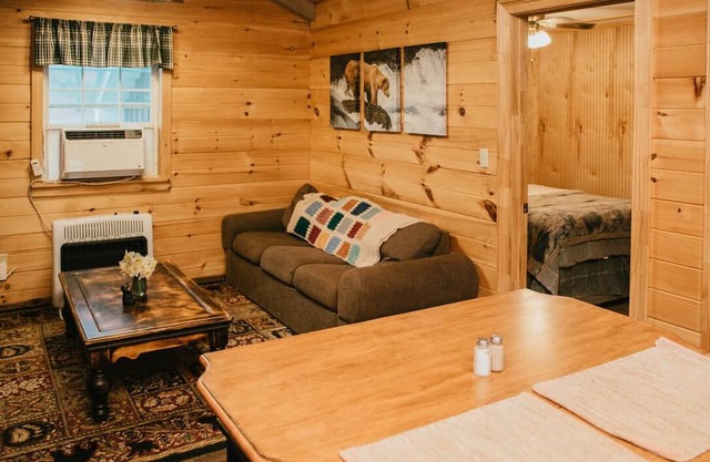 Cozy Cub Hideaway