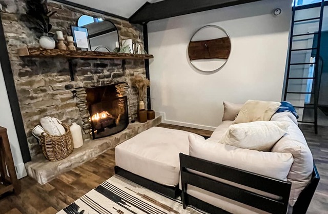 Cozy Cabin - Laurel Highlands Retreat near Mt. Davis & High Point Lake
