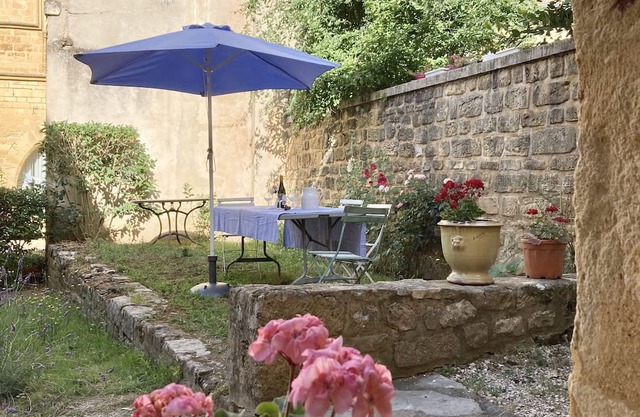 In historic centre of mediaeval Gourdon - ideal for exploring Dordogne Region.