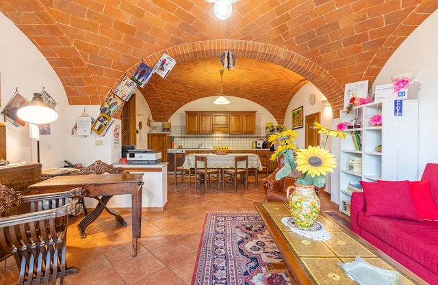 Apartment 'Orto Degli Ulivi' with Shared Garden and Wi-Fi