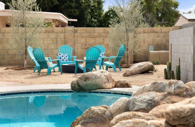 *NEW* MCM Beauty w/Hot Tub and Heated Pool