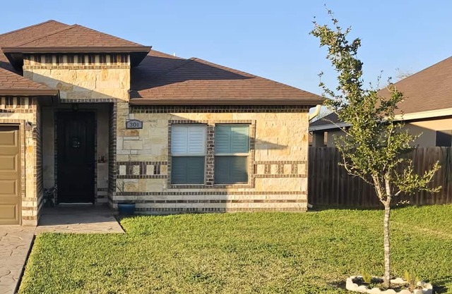 3 bdr 2 bath open concept home.