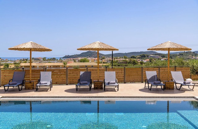 Villa del Norte - Three Bedroom Villa with Private Pool