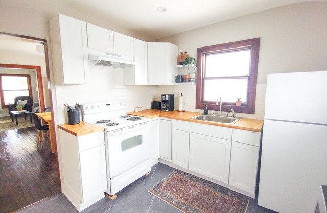 Cozy Retro Modern Duplex in a central location in Dayton, Ohio