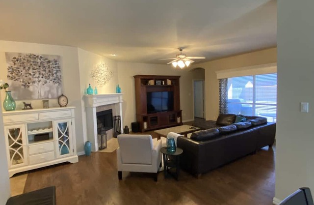 Relaxing family friendly house minutes from Dallas