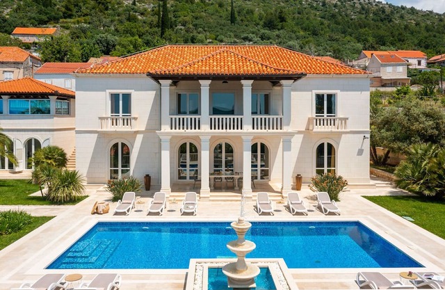 Beautiful La Villa Dubrovnik with sea view