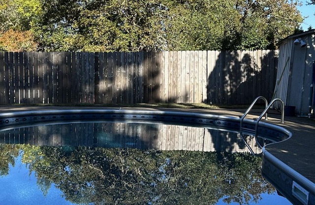 Vintage Modern Home in South Eugene w/ Pool