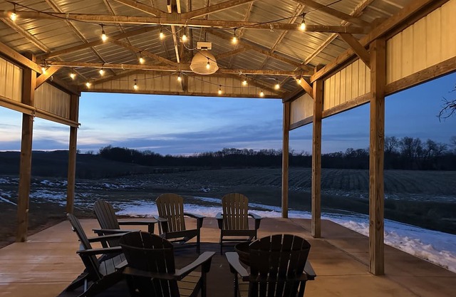 Breathtaking 360 Degree Views! Private Swim Pond, Sauna & Home Gym On 43 Acres!