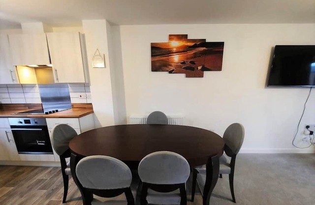 Modern 3 Bedroom Town House in Ipswich