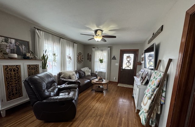 2024 Solar Eclipse Full Totality Location! 2 Bedroom 1 Bath Home
