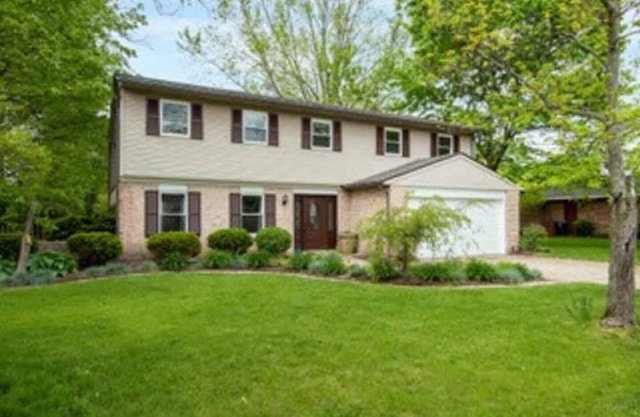 Family & Friends in Heart of Centerville 5bd/3ba!