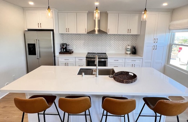 Beautiful brand new ADU in quiet northern Poway with gorgeous views!