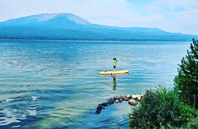 New Luxury Hilltop Home Near Downtown Tacoma w/Room for All