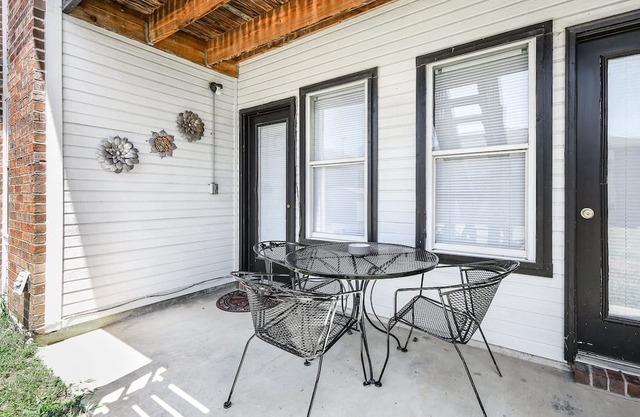 Unwind in Style: Rent Our Spacious 2BR Apartment. Monthly Rentals Welcome