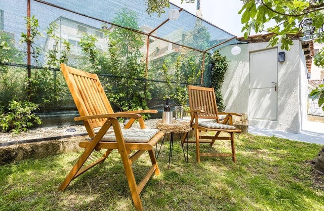 Villa mit Panoramablick und Whirlpool