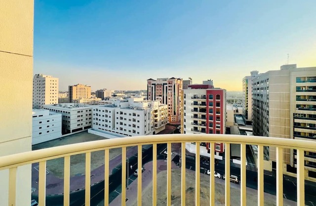 Cozy 1 Bedroom Apartment in Dubai Near Metro