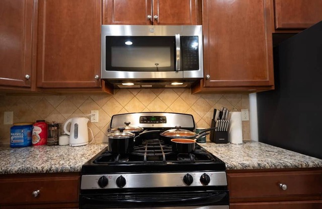 Charlotte - 10012 Juniper