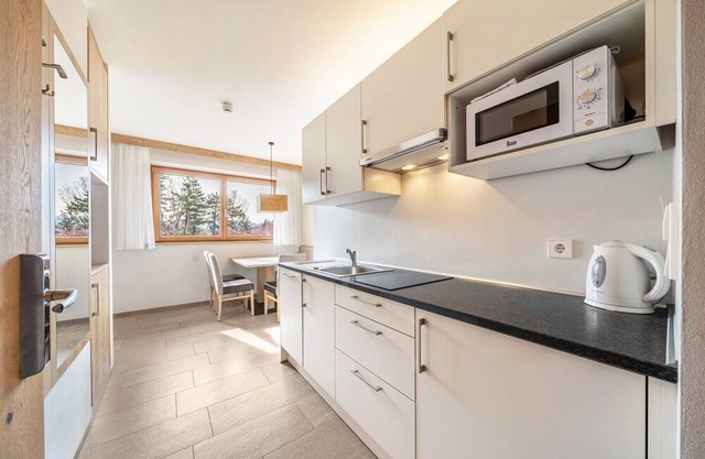 Apartment 'Residence Egger Apt C' with Mountain View, Wi-Fi and Air Conditioning