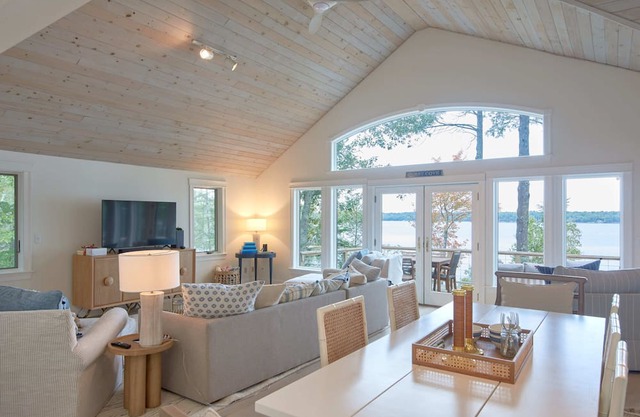 NEW FOR 2024 | OH WHAT A VIEW | 5 Bed, 4 Bath
