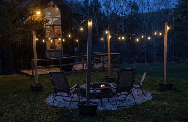 Hunter- Windham Ski Loft 5 mins to Windham Mountain, 15 mins to Hunter Mountain.