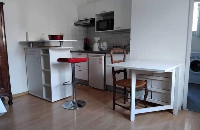 Studio Tout Confort 25 m2 au Centre D'uriage