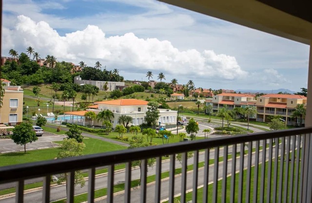 Ocean View, Scenic and Amazing Villa, Beautiful Pool & Huge Rooftop Deck (HL9E)