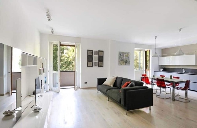 Apartment in Milan with 3 bedrooms sleeps 6
