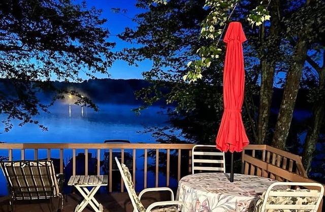 Sackett Lake House - waterfront