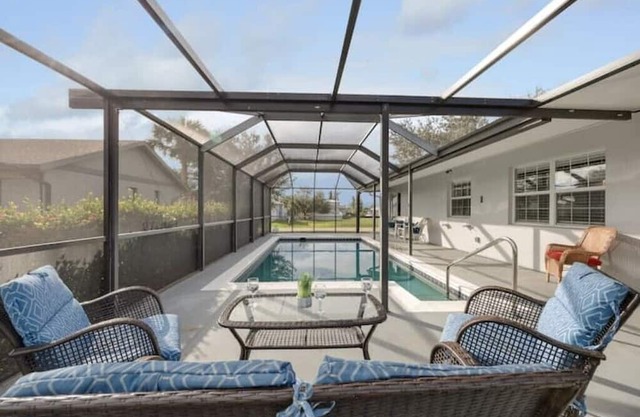 Private pool home, In the center of Punta Gorda, Just minters from fun & food
