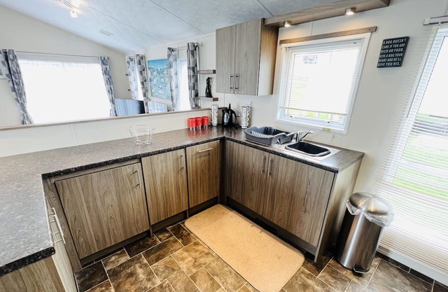 2 Bedroom Accessible Lodge TH45, Nodes Point, Isle of Wight, Dog Friendly