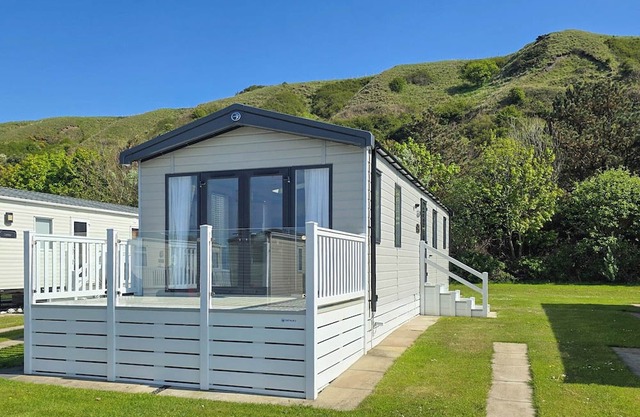 Modern, contemporary holiday home facing the sea.