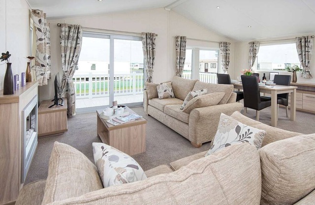2 bedroom accommodation in Cresswell beach