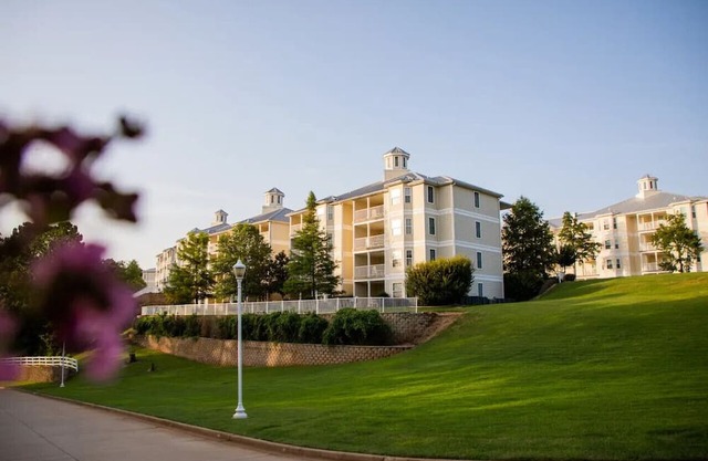 Holiday Inn Villages Resort -2BD Sleeps up to 6