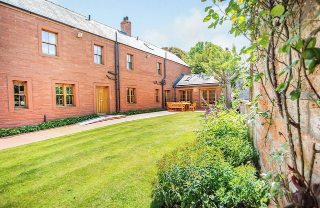 Garden Cottage - UK34669